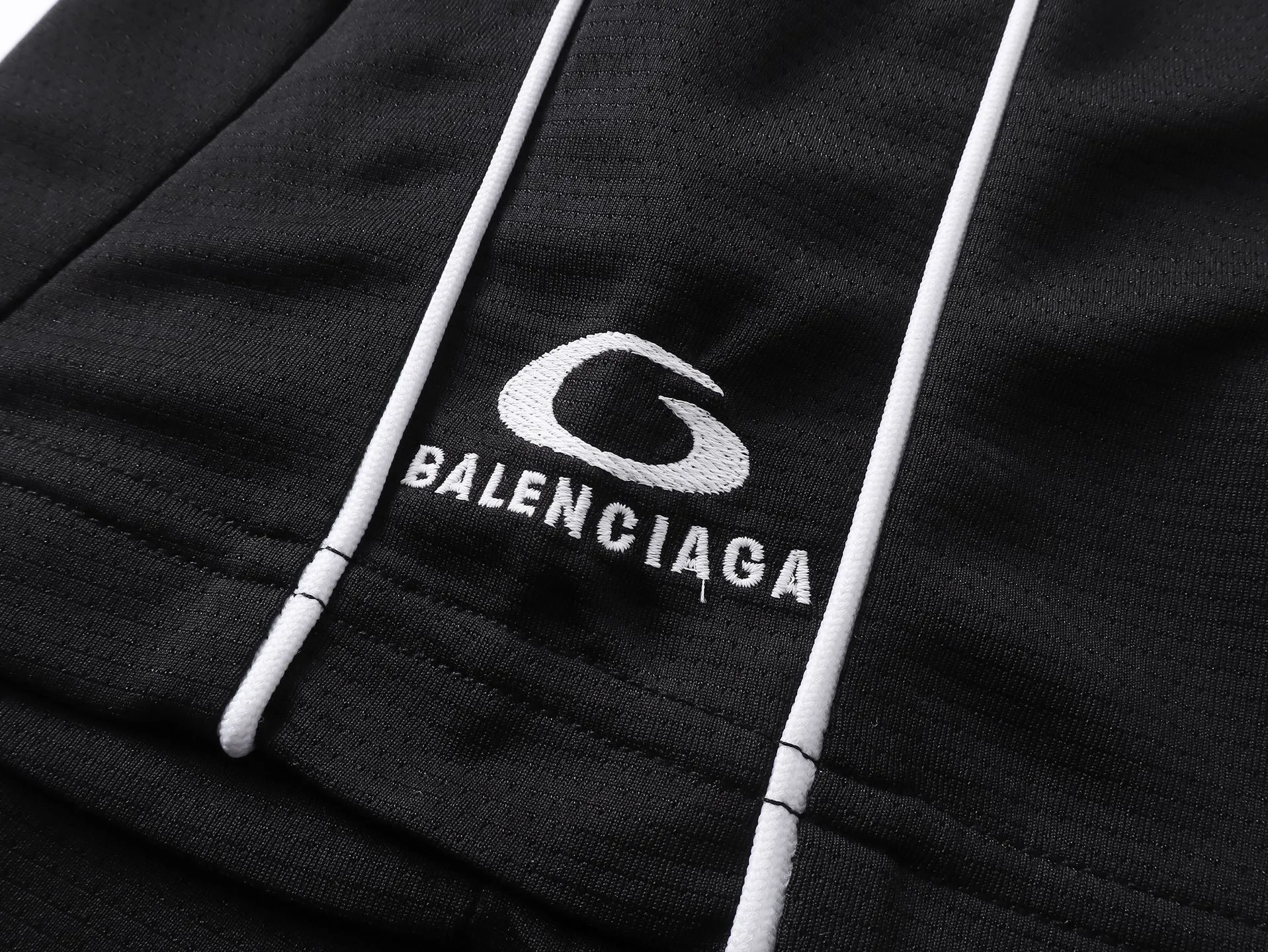 【 . Quality】BALENCI*GA/ Lamborghini ， ， ， T # 。 SS 25 New Arrival。 ， 。 。 ， ， ， 。 。 260 ， . ， 。 。 。 。 ， ， 。 . 。 OS . Same Style ：BL 253691 ：Black，White Size：XS S M L